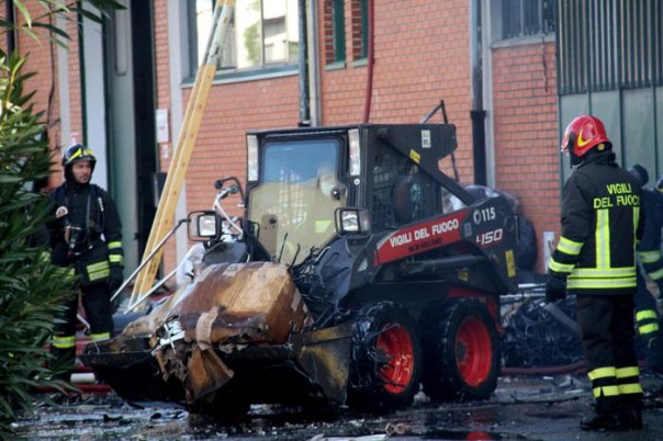 Incendio fabbrica Prato: trovato corpo, due i morti