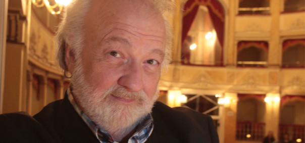 Il tenore Chris Merritt, che vestirà i panni della strega in «Hänsel e Gretel»