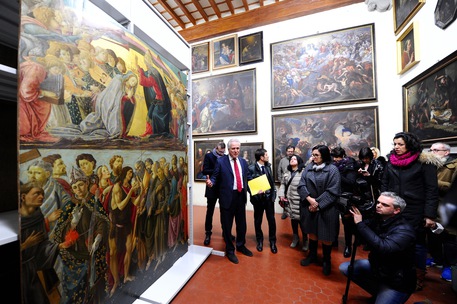 Eugenio Giani davanti al capolavoro del Botticelli