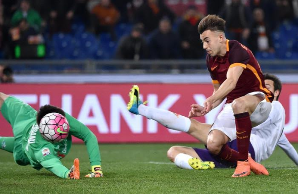 Il primo gol della partita, segnato da El Shaarawy su assist di Salah