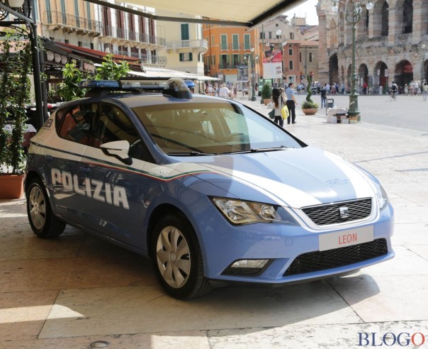 seat_leon_polizia_001