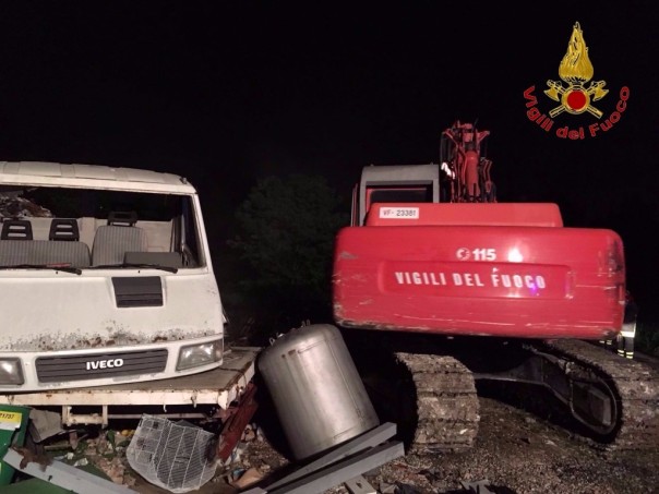 0c4704499b44ac6231bc1eccaabfd135