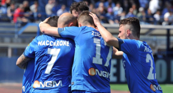 L'esultanza degli empolesi dopo il raddoppio di Zielinski