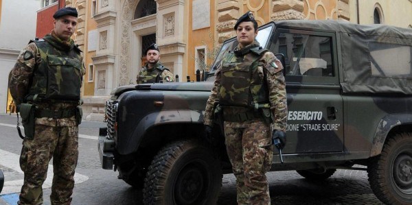 militari-pattuglia-firenze-e1448916566322