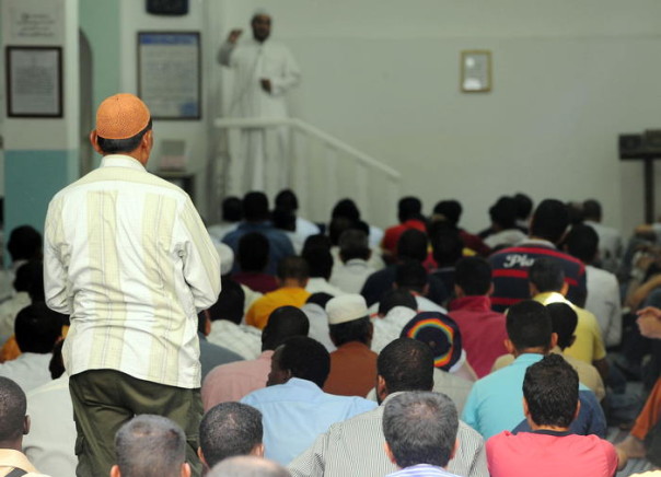 Islam Ramadan moschea a Firenze preghiera musulmani