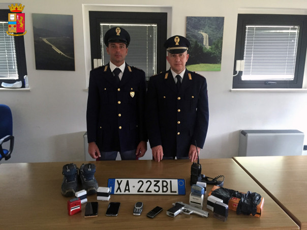 Massa Carrara rapinatore tir 23.05.2016 FOTO materiale