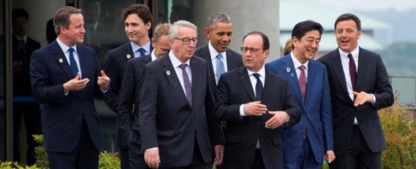 (From L) Italian Prime Minister Matteo Renzi, German Chancellor Angela Merkel, Japanese Prime Minister Shinzo Abe, French President Francois Hollande, US President Barack Obama, European Commission President Jean-Claude Juncker , European Council President Donald Tusk, Canadian Prime Minister Justin Trudeau and British Prime Minister David Cameron walk out to the family photo event during the first day of the Group of Seven (G7) summit meetings in Ise Shima, Japan, May 26, 2016. REUTERS/Jim Watson/Pool