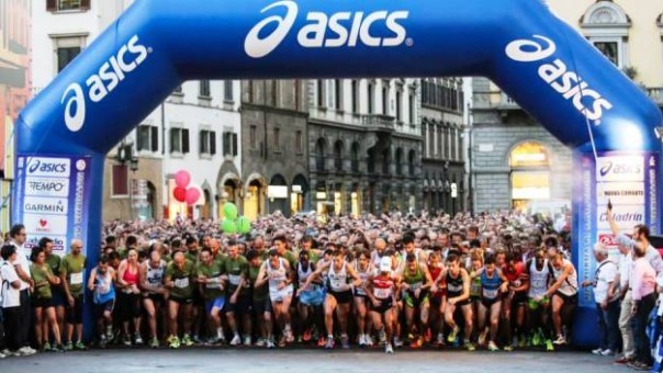 Notturna-di-San-Giovanni-2014-la-partenza-foto-dal-Facebook-di-Firenze-Marathon-604x340