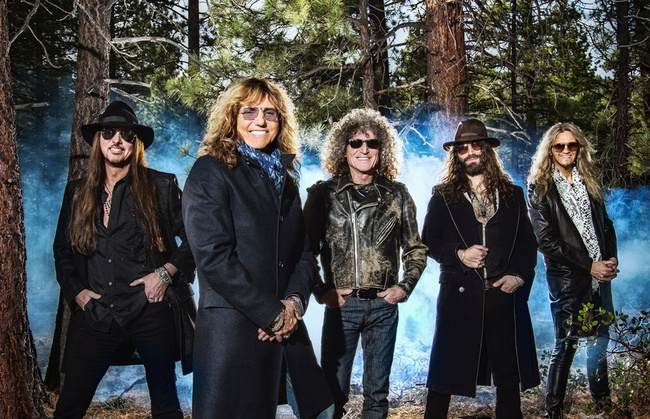 Gli Whitesnake di David Coverdale, in concerto venerdì 15 luglio