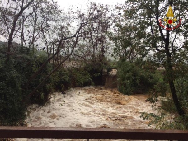 Maltempo: Grossetano, 8 persone salvate dai vigili del fuoco