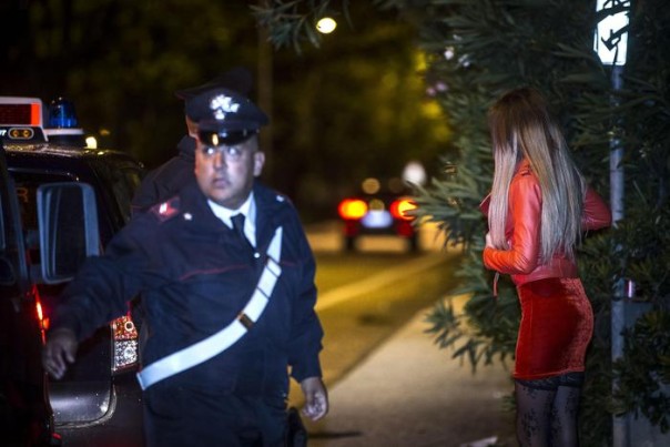 Prostituzione:controlli a Roma, 4 arresti e 120 identificati