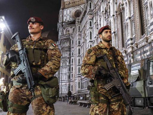 militari firenze