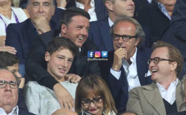 Matteo Renzi con il figlio, in tribuna d'onore accanto ad Andrea Della Valle