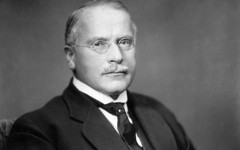 Lo psicologoe antropologo Carl Gustav Jung