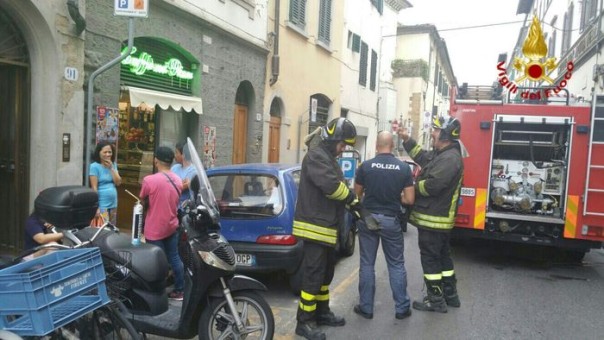 Vigili fuoco in via Serragli Firenze