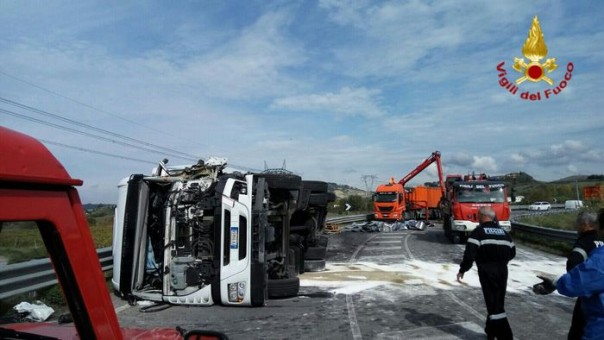 Incidenti stradali: scontro tra tir nel Fiorentino