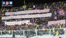 Lo striscione della Curva Fiesole inneggiante agli angeli del fango del '66