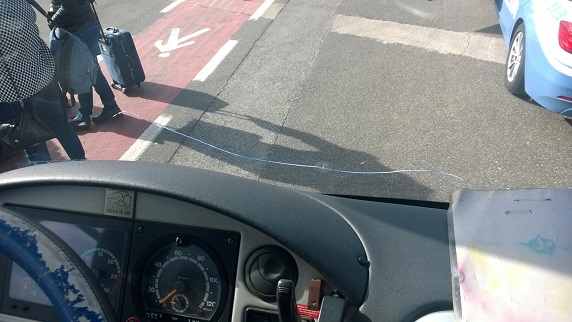 bus-ha-il-parabrezza