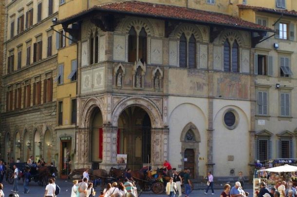 La Loggia del Bigallo in piazza San Giovanni a Firenze