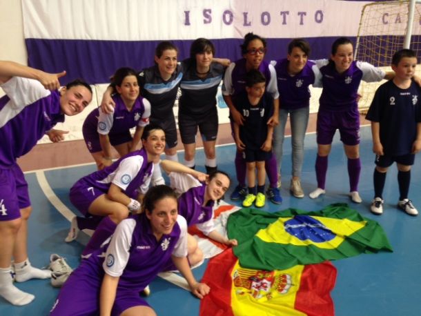 La festa viola dopo la vittoria al palaIsolotto sul Kick off