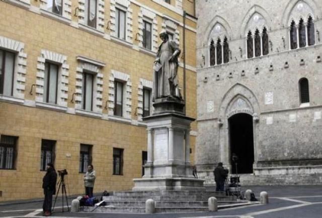 Processo Mps, aperto e rinviato