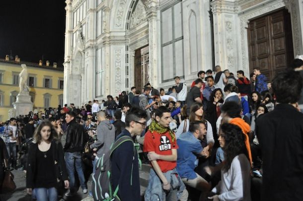 Santa Croce assediata d'estate. Da quest'anno si cambia: movida alle Cascine