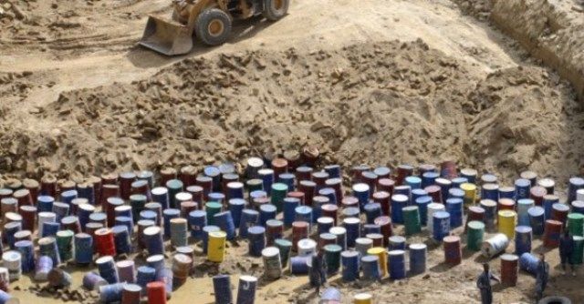 Rifiuti tossici stoccati nella Terra dei Fuochi