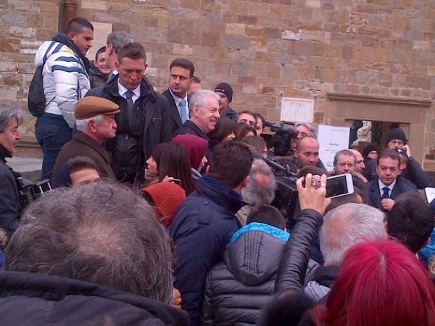 Mario Monti arrivato a Firenze