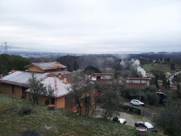 Pioggia e neve oggi nei dintorni di Firenze (Foto Riccardo Maremmi)
