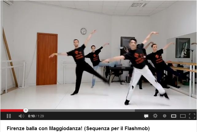 Un flashmob per difendere il Maggio