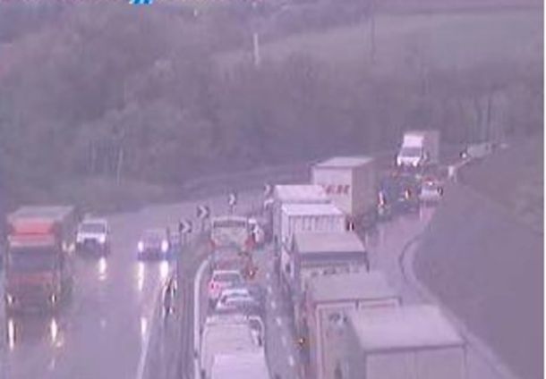 Tir in fiamme nell'aretino