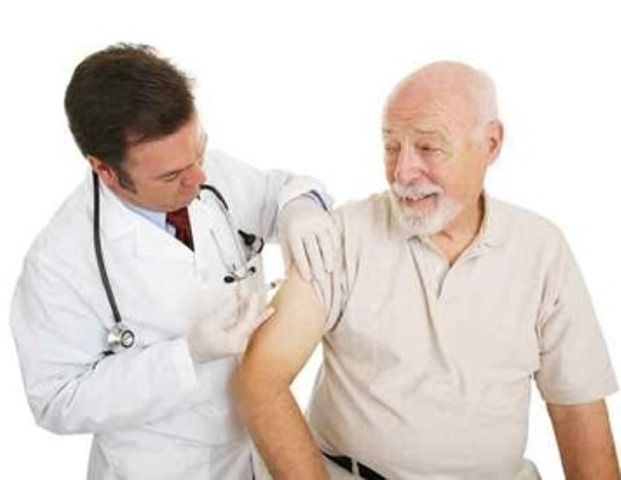 L'assessore al diritto alla salute Marroni invita gli ultra65enni a vaccinarsi