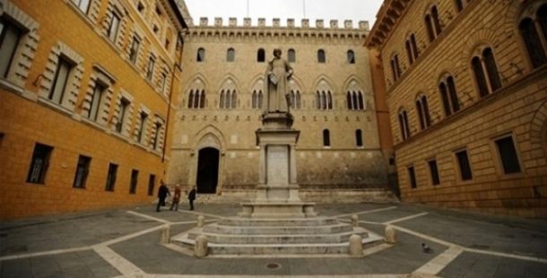 Mps, piazza Salimbeni a Siena