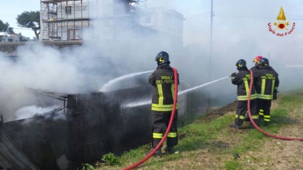 L'intervento dei Vigili del Fuoco a Brozzi