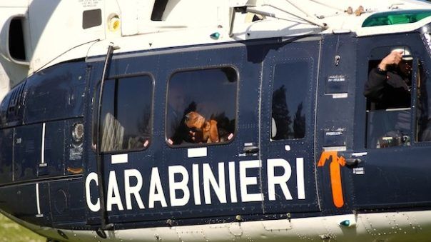 Carabinieri cinofili su elicottero