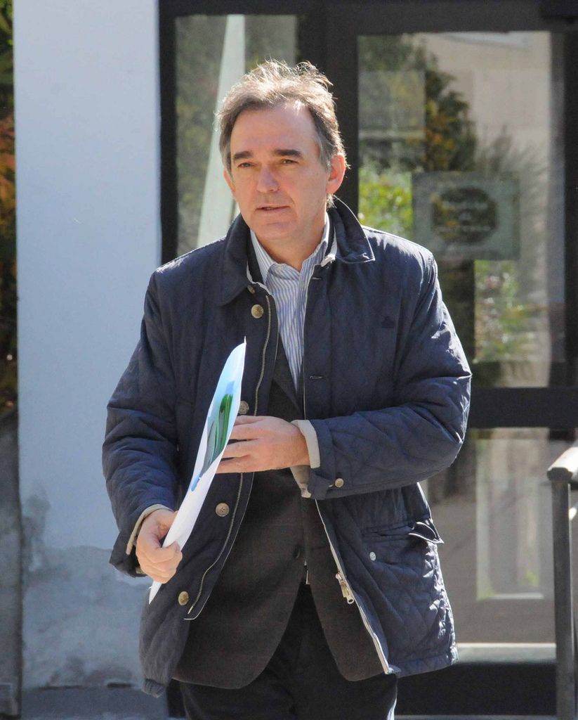 Enrico Rossi rinuncia allo stipendio per protesta