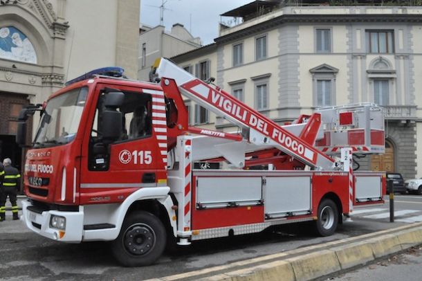 La nuova piattaforma aerea Vigili del Fuoco