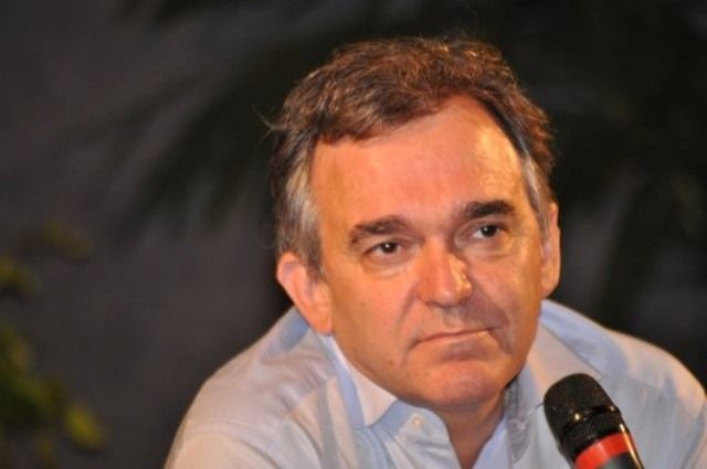 Enrico Rossi appoggia Cuperlo per la segreteria Pd e Renzi come candidato premier