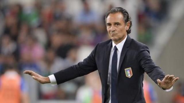 Prandelli prepara l'Italia per il Brasile