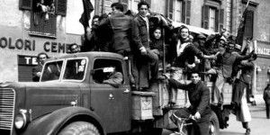 25 aprile 1945 partigiani nella Firenze liberata
