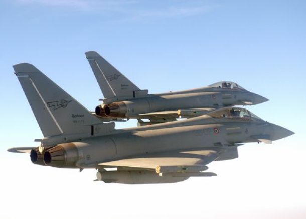 Due caccia intercettori Eurofighter si sono alzati in volo da Grosseto