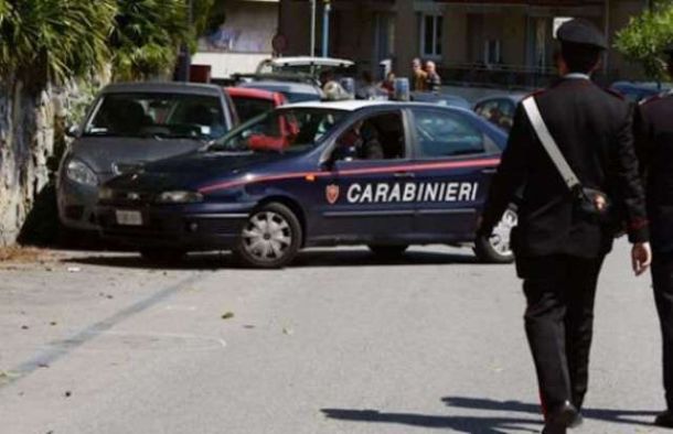 Anziana compie una rapina in banca