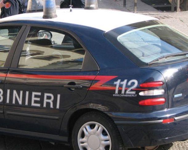 Sono stati i carabinieri a scoprire una casa a luci rosse nel centro di Figline