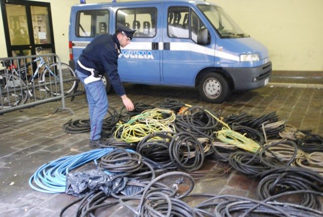 La polizia ha arrestato un rumeno ladro di rame