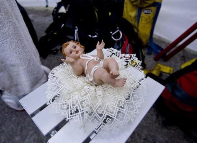 La statuina del Bambin Gesù che era nella cappella della Concordia