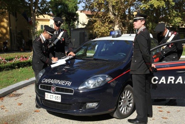 Banditi danno l'assalto ad una villa sulle colline pisane