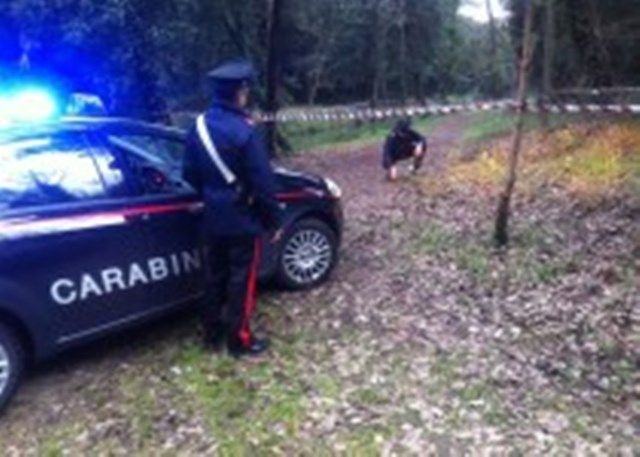I carabinieri hanno trovato il cadavere carbonizzato dell'agricoltore