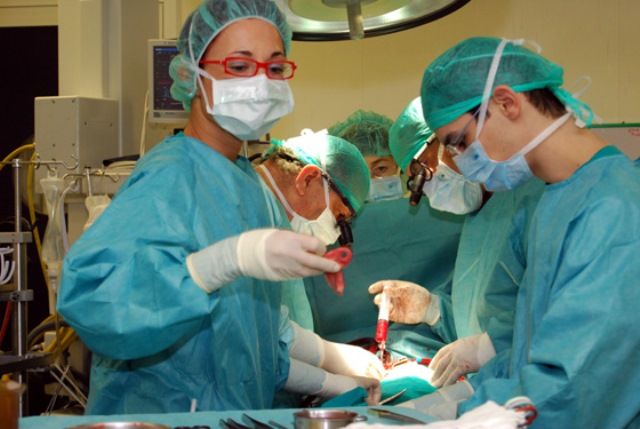 Cento valvole aortiche biologiche impiantate alle Scotte di Siena