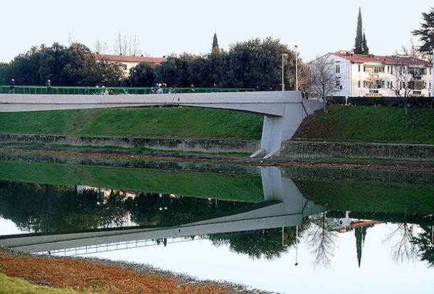 La passerella dell'Isolotto a Firenze