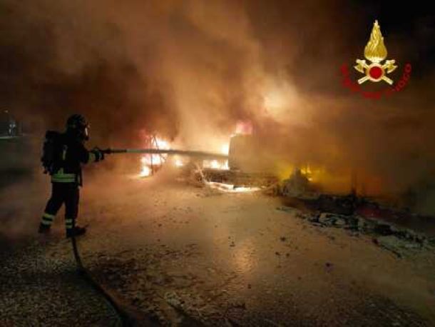incendi livorno notte di Halloween 2022